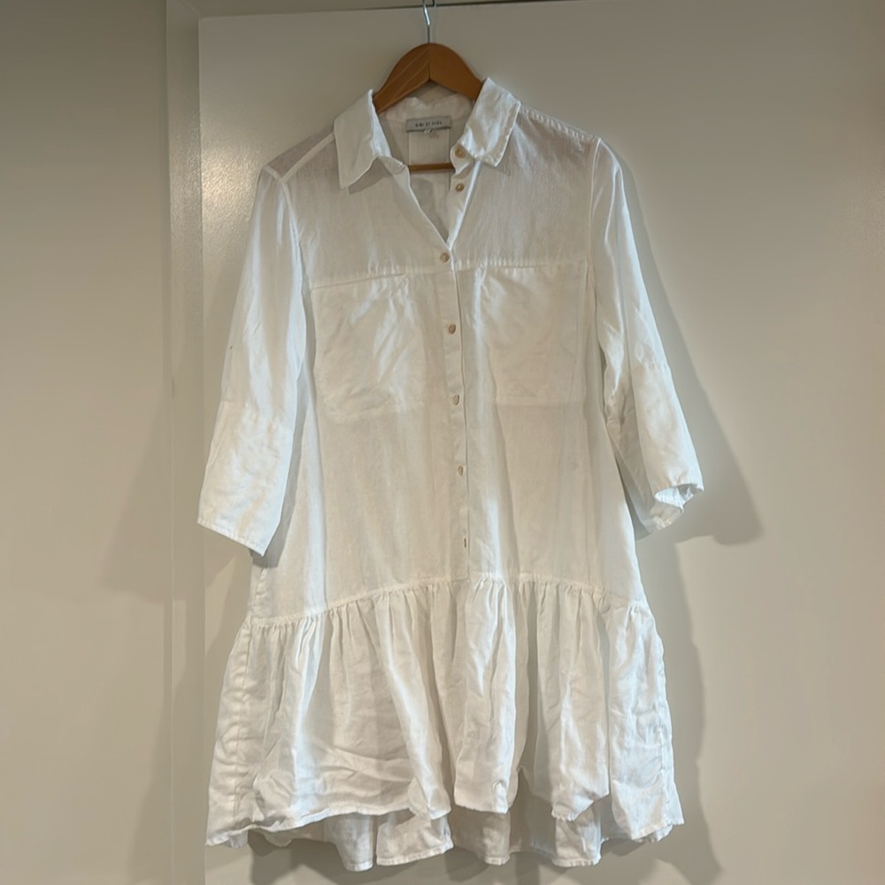 White linen dress Size Small *Excellent condition*
